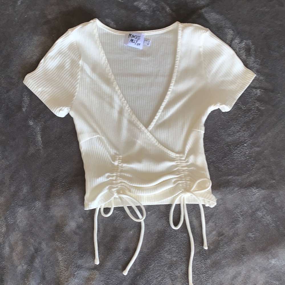 Princess Polly Cropped V-neck Short Sleeve